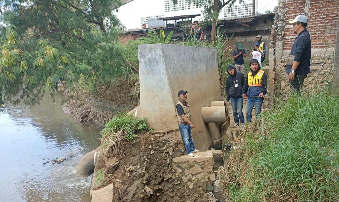 Pentahelix dan BBWS Bergerak Cepat Atasi Banjir Dayeuhkolot, Tinjau Kondisi Sungai dan Drainase